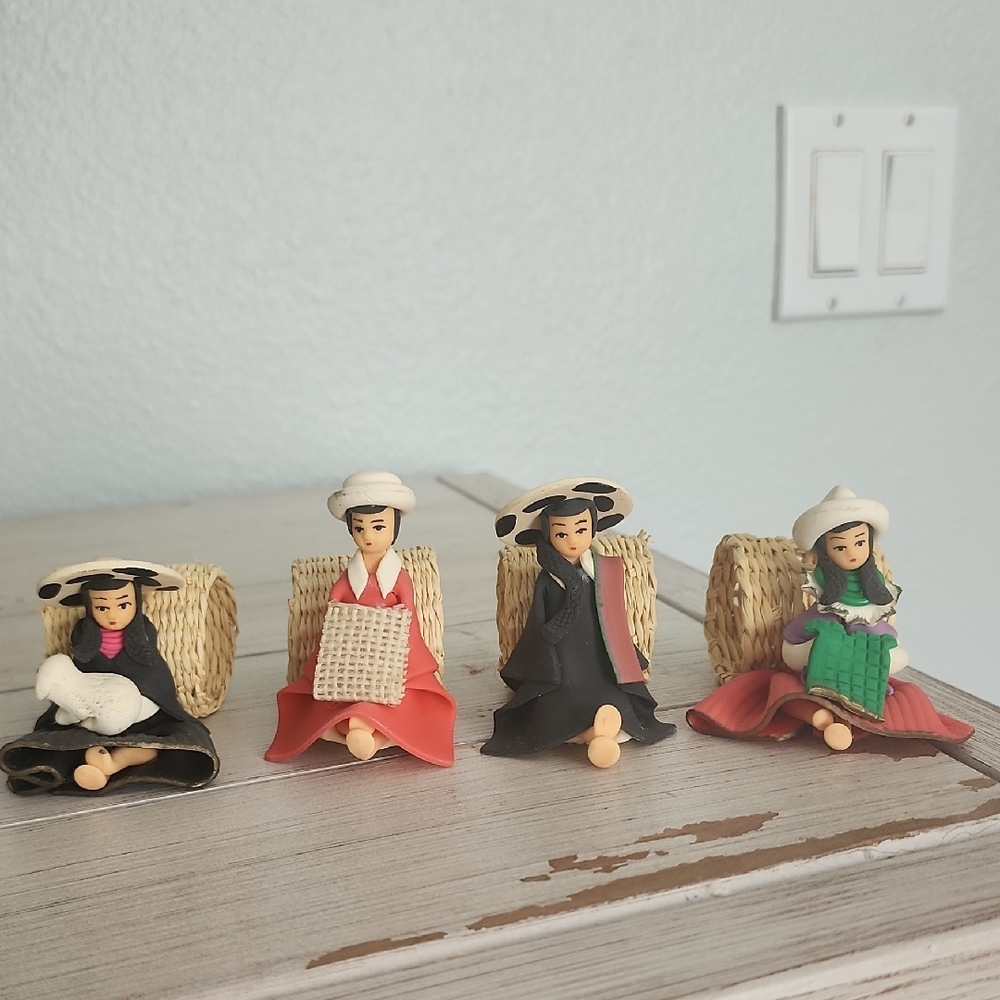Charming Indigenous ArtesanalNapkin Holders Figurine Set with Woven Baskets.